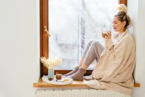 woman cozy in winter.